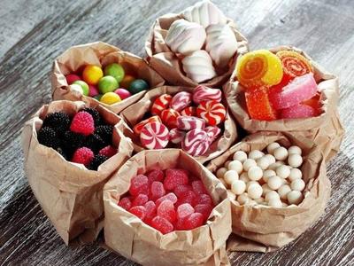 心臟不好，最好避開(kāi)4種“傷心”食物，若你愛(ài)吃，心“太累”！